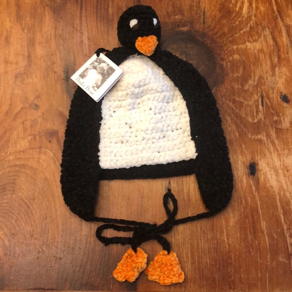 Day Lee Design Penguin Hat - Picture 1 of 4